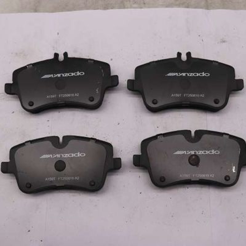 Brake pads Benz W203 C280 C350(06-07) C240(01-05) CLK320 CLK350(05-08) SLK280(07-08)  FMSI: D872