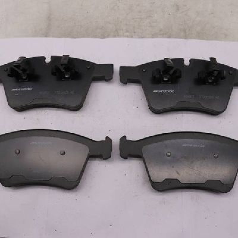 Brake pads Benz W164 GL320 GL450 GL500(2006-) ML500(2005-)  R500(2006-)   FMSI:D1272