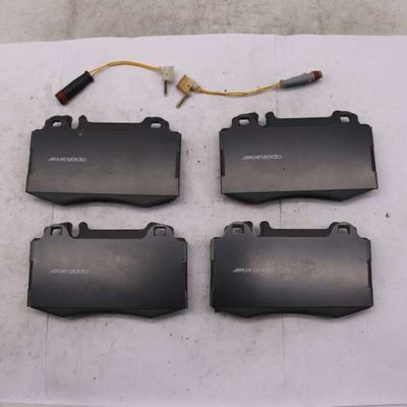 Brake pads Benz W220 S280 S320 S500 S600(1998-2005)   FMSI:D847